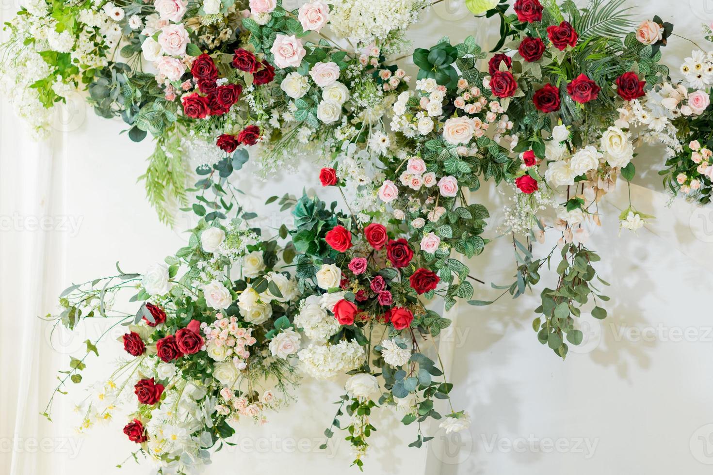 sfondo floreale, sfondo colorato, rosa fresca, matrimonio sullo sfondo, mazzo di fiori foto