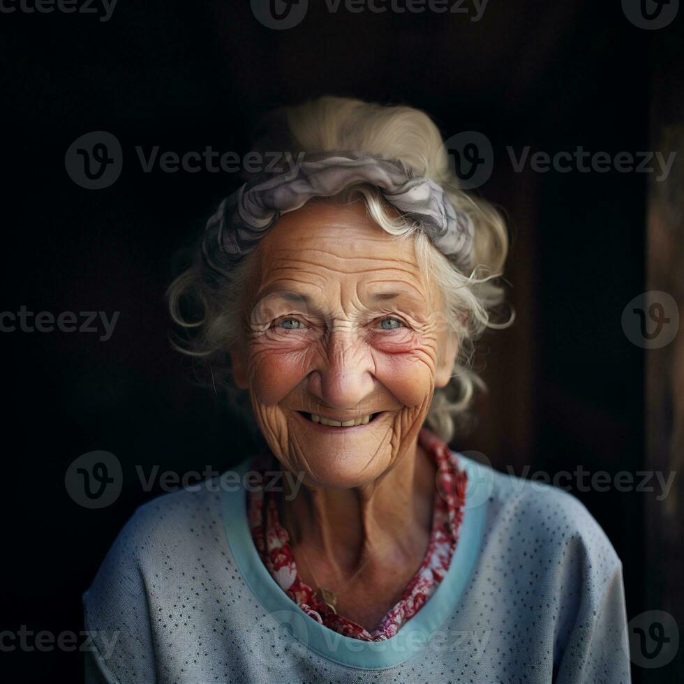 generativo ai, avvicinamento di anziano sorridente donna, felicità Guarda foto