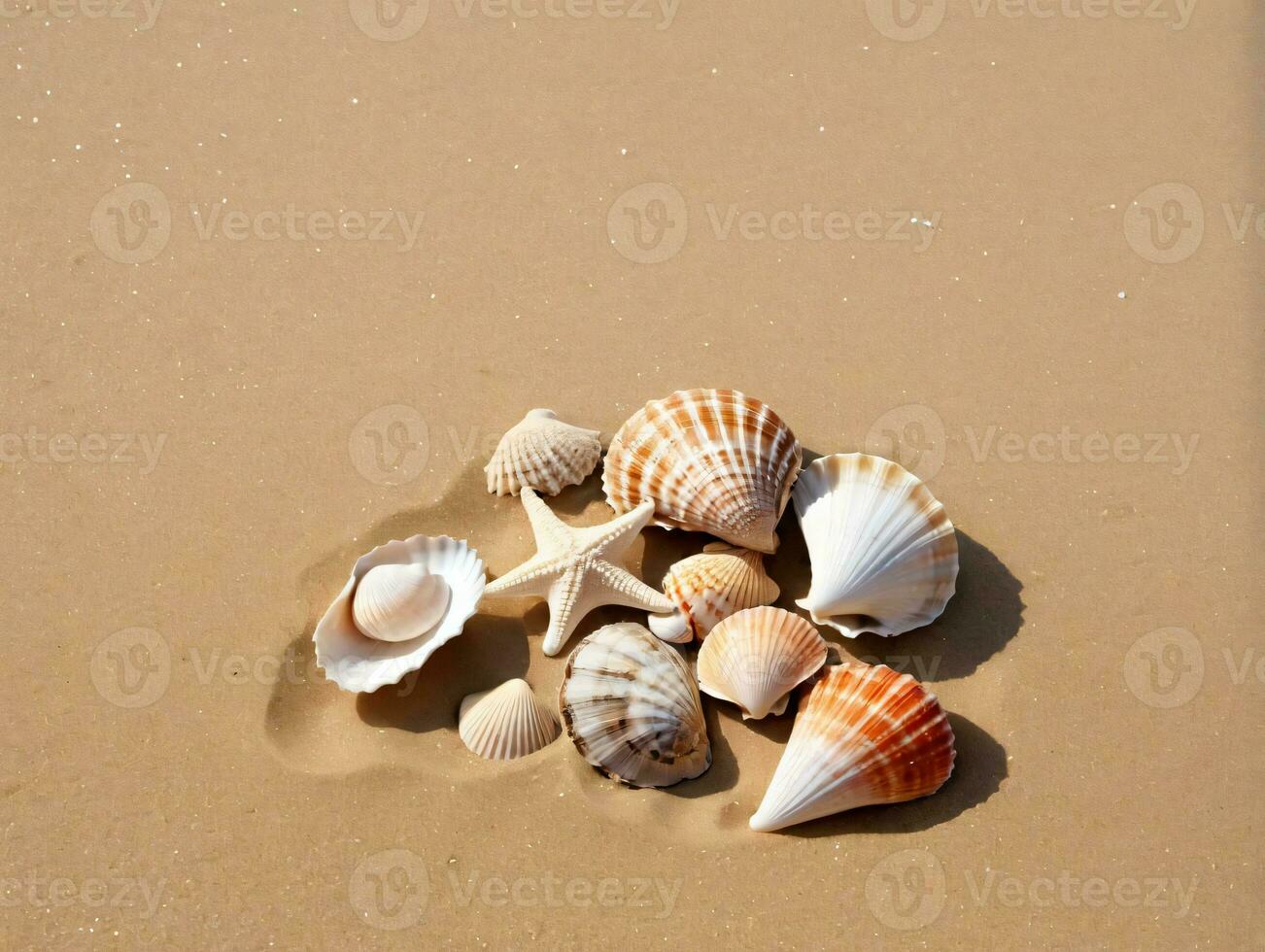 un' gruppo di mare conchiglie su un' sabbioso spiaggia. ai generato foto