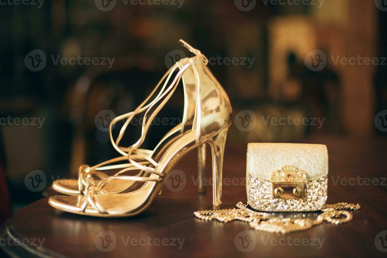 lusso moda donna Accessori, d'oro tacco scarpe foto