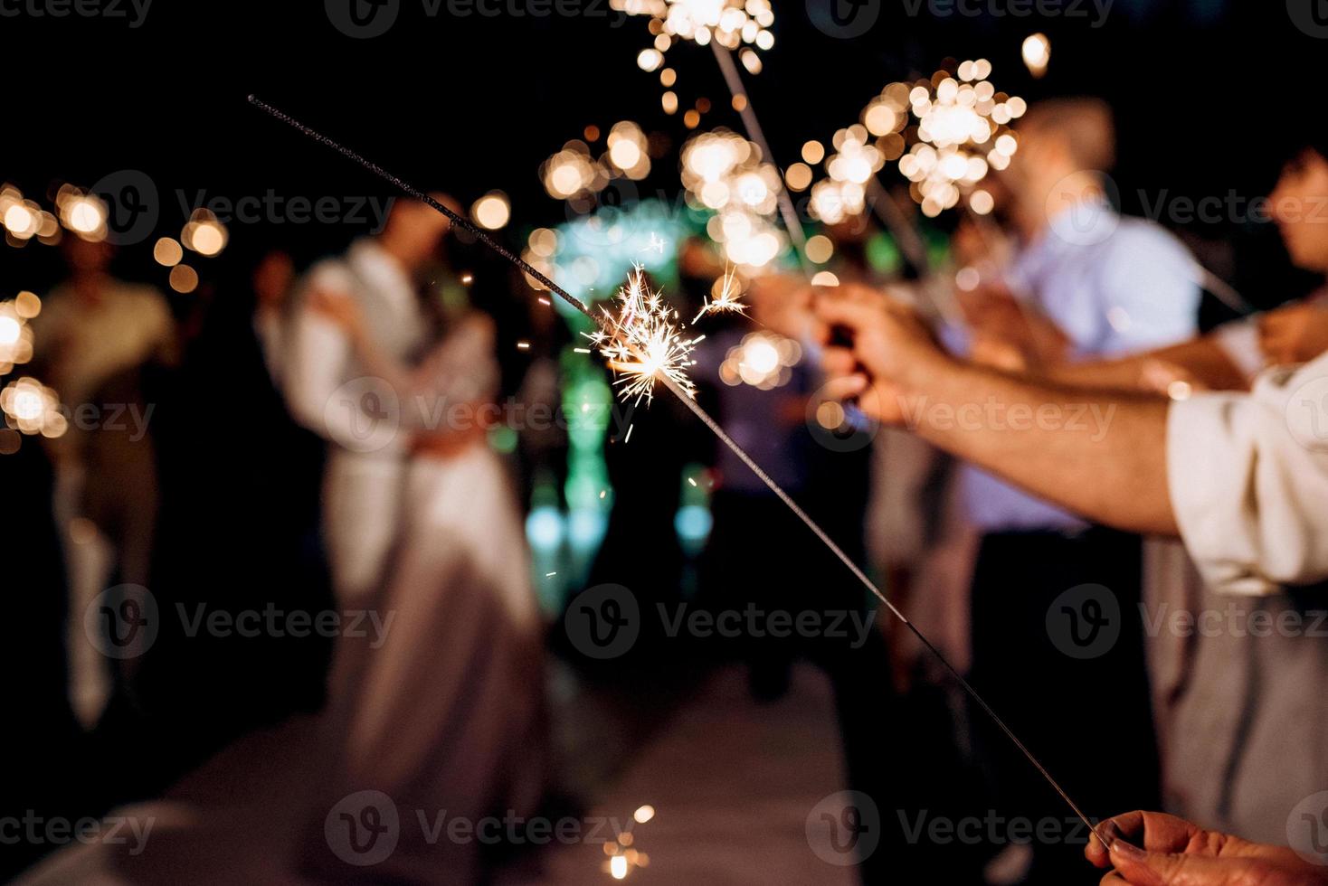 stelle filanti al matrimonio, sullo sfondo foto