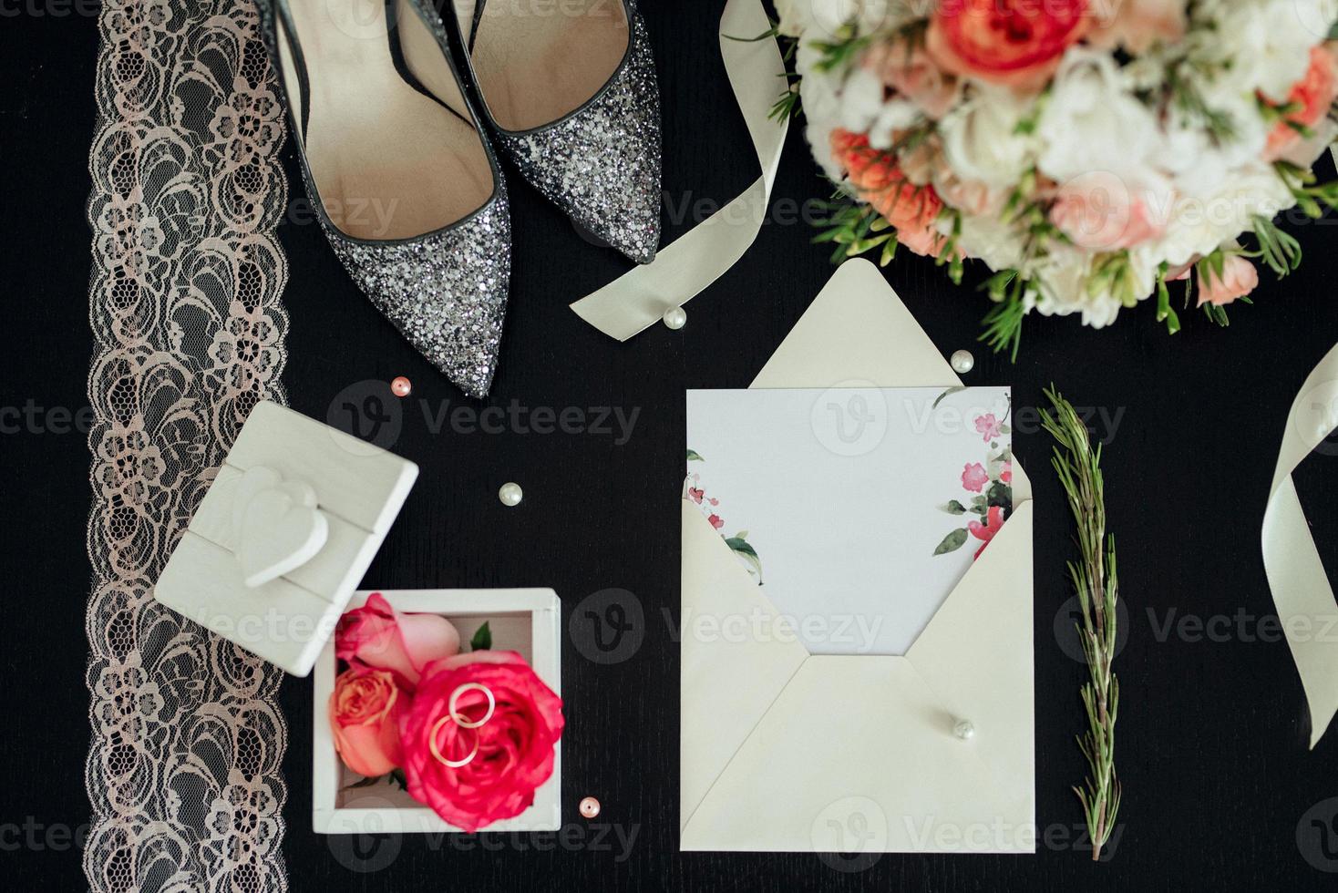 scarpe da sposa della sposa, bella moda foto