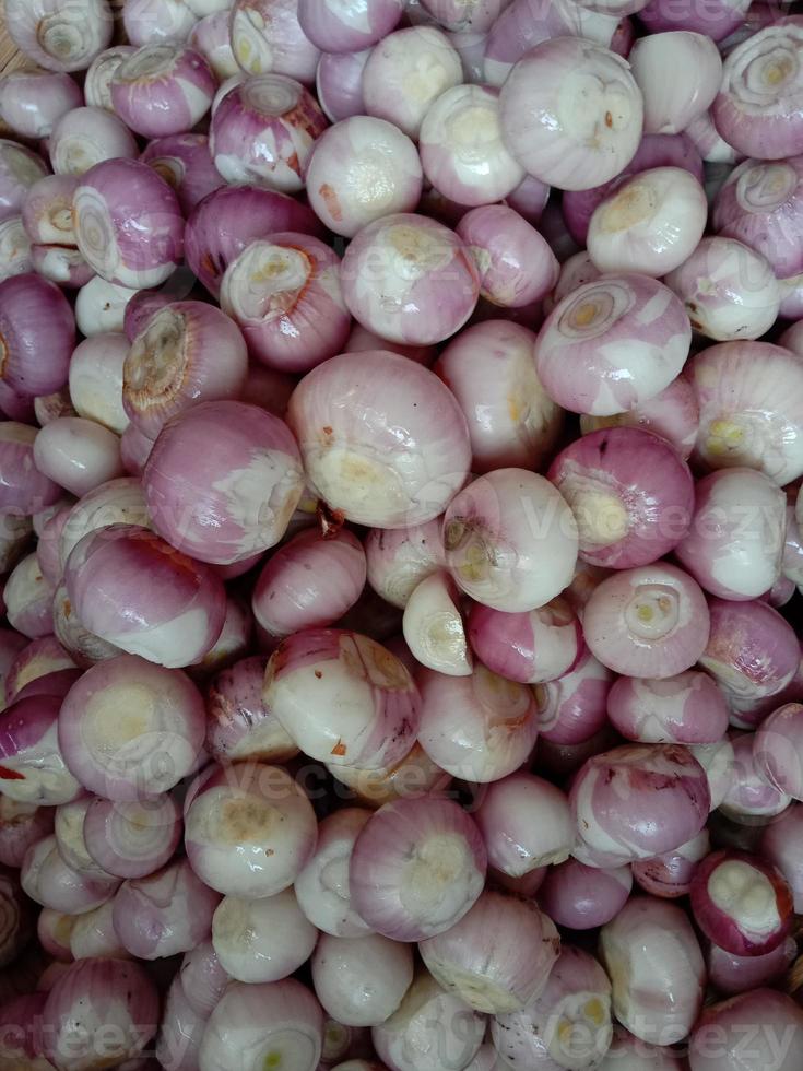 brodo di cipolla sano e piccante in negozio foto