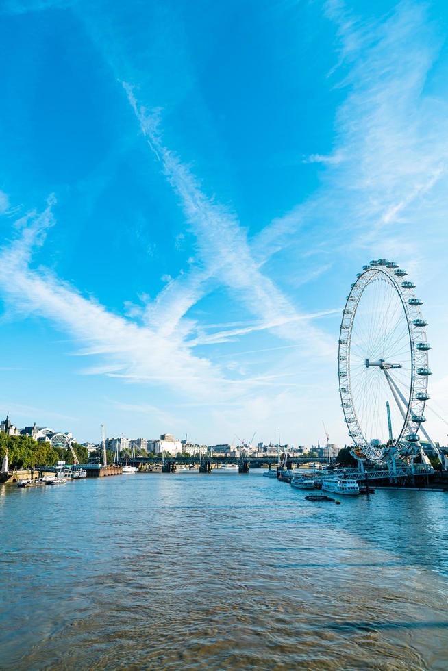 città di londra con il fiume tamigi, regno unito foto