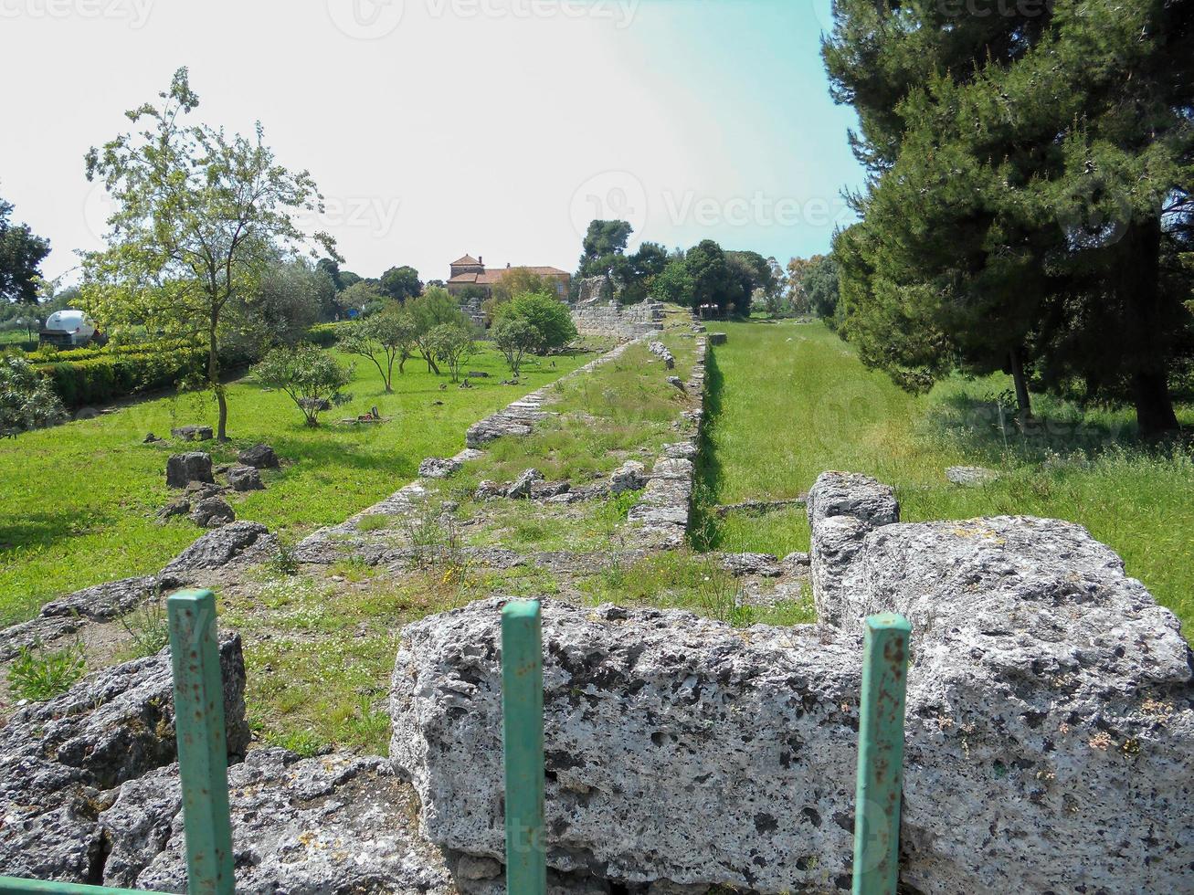 scavi archeologici di paestum napoli foto