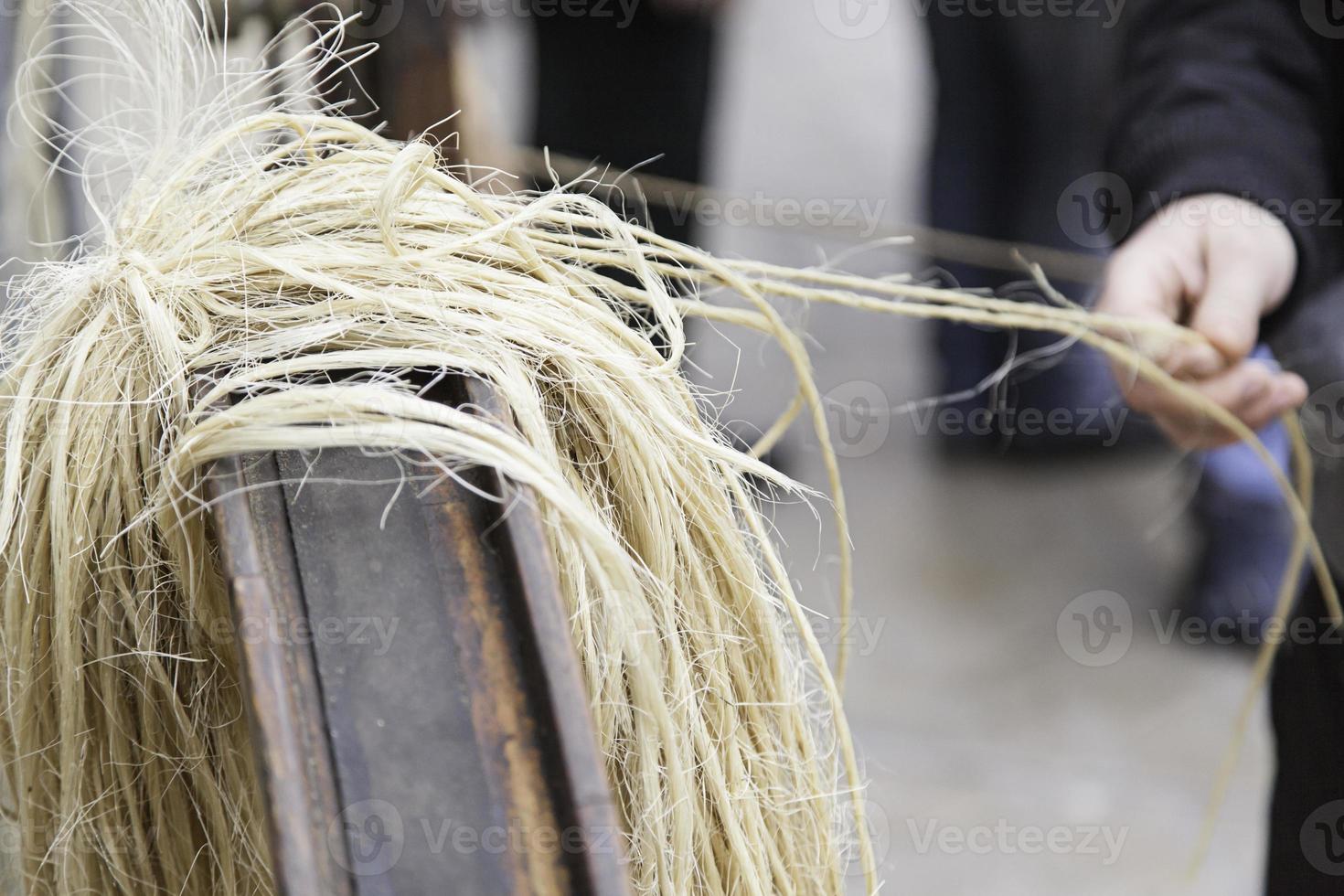 vecchia ruota che gira foto