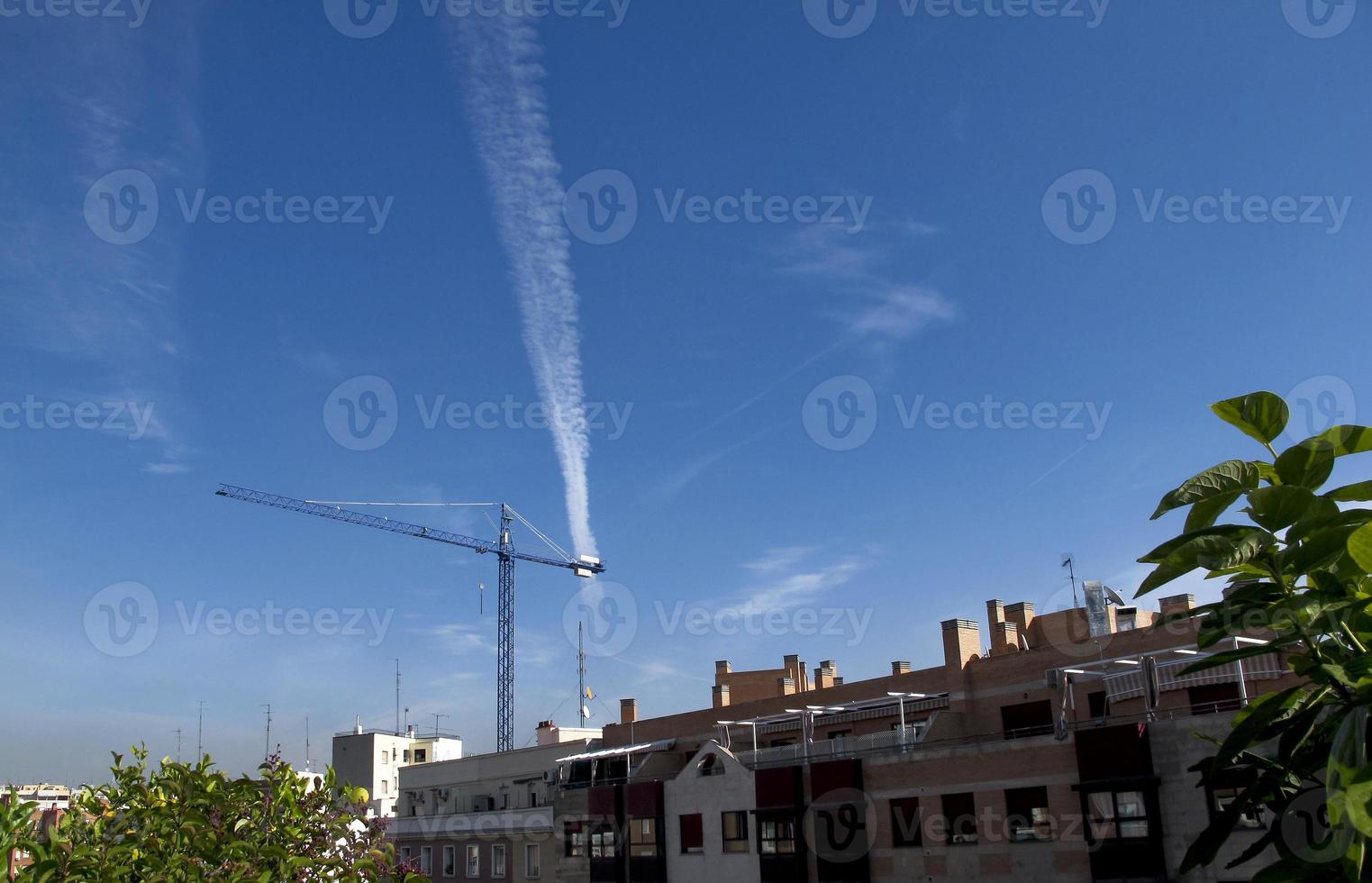 gru da cantiere a madrid, spagna foto