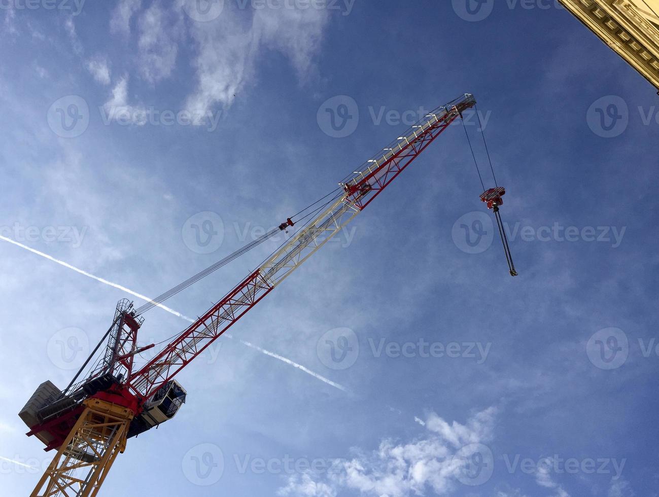 gru da cantiere a parigi, francia foto