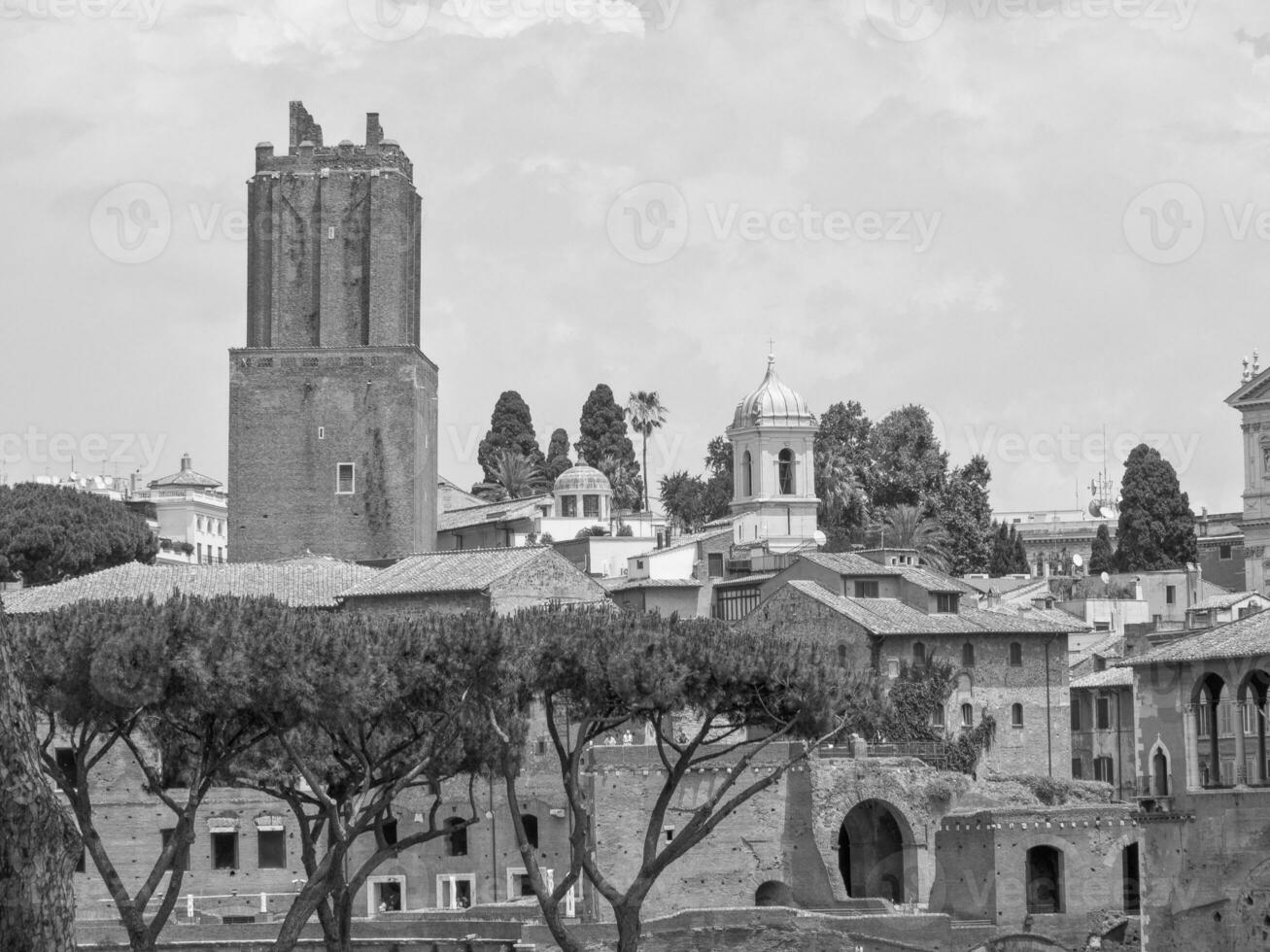 la città di roma in italia foto