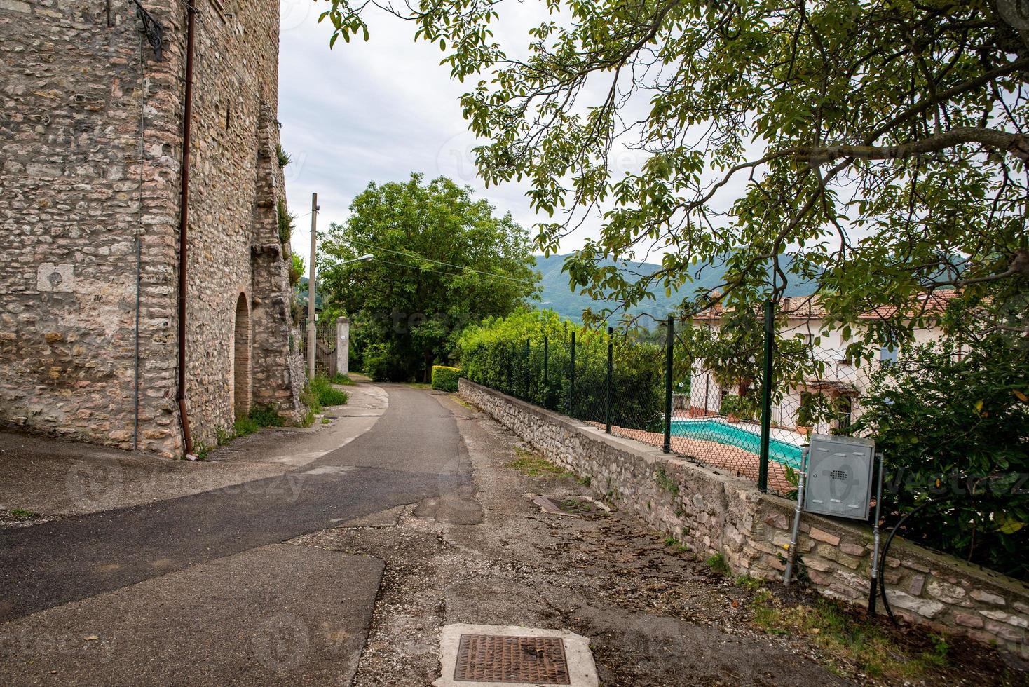 edifici a porzano, umbria, italia, 2020 foto