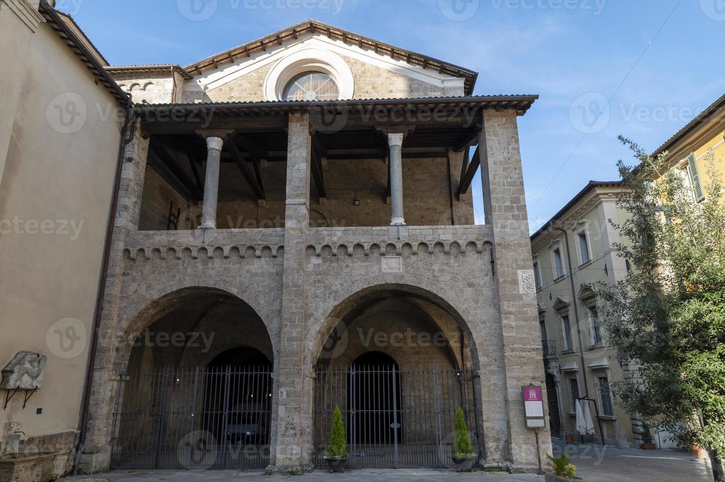 piazza mariano ridolfi nel centro di rieti, italia, 2020 foto