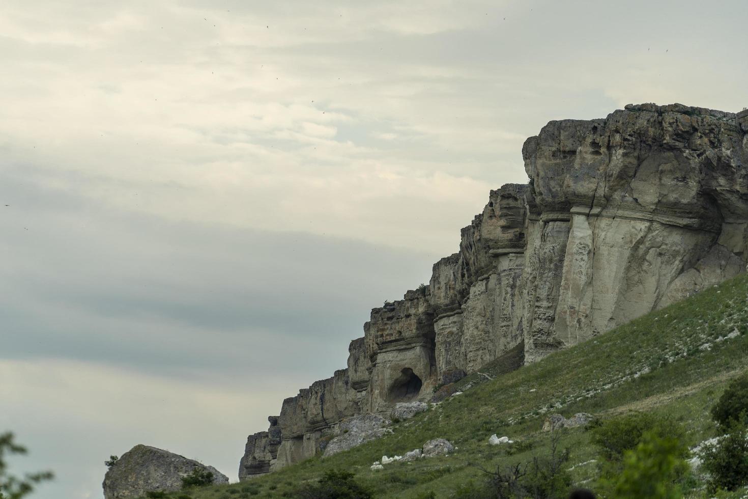 paesaggio naturale con vista sulla roccia bianca. foto