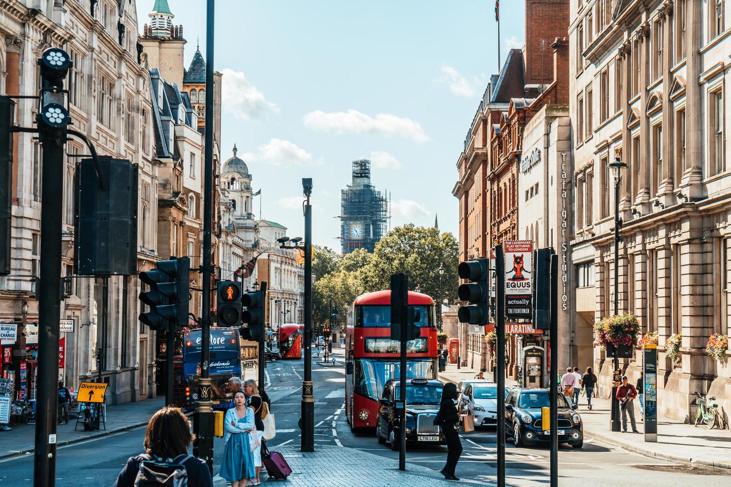 Londra - Regno Unito, Trafalgar Square, 1 settembre 2019. Trafalgar Square è uno spazio pubblico e un'attrazione turistica nel centro di Londra. foto