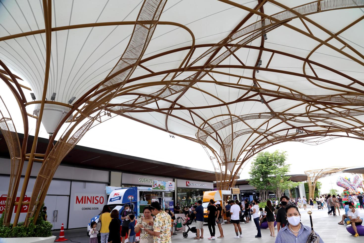 bangkok, thailandia, lug 06, 2020 - siam premium outlet a bangkok foto