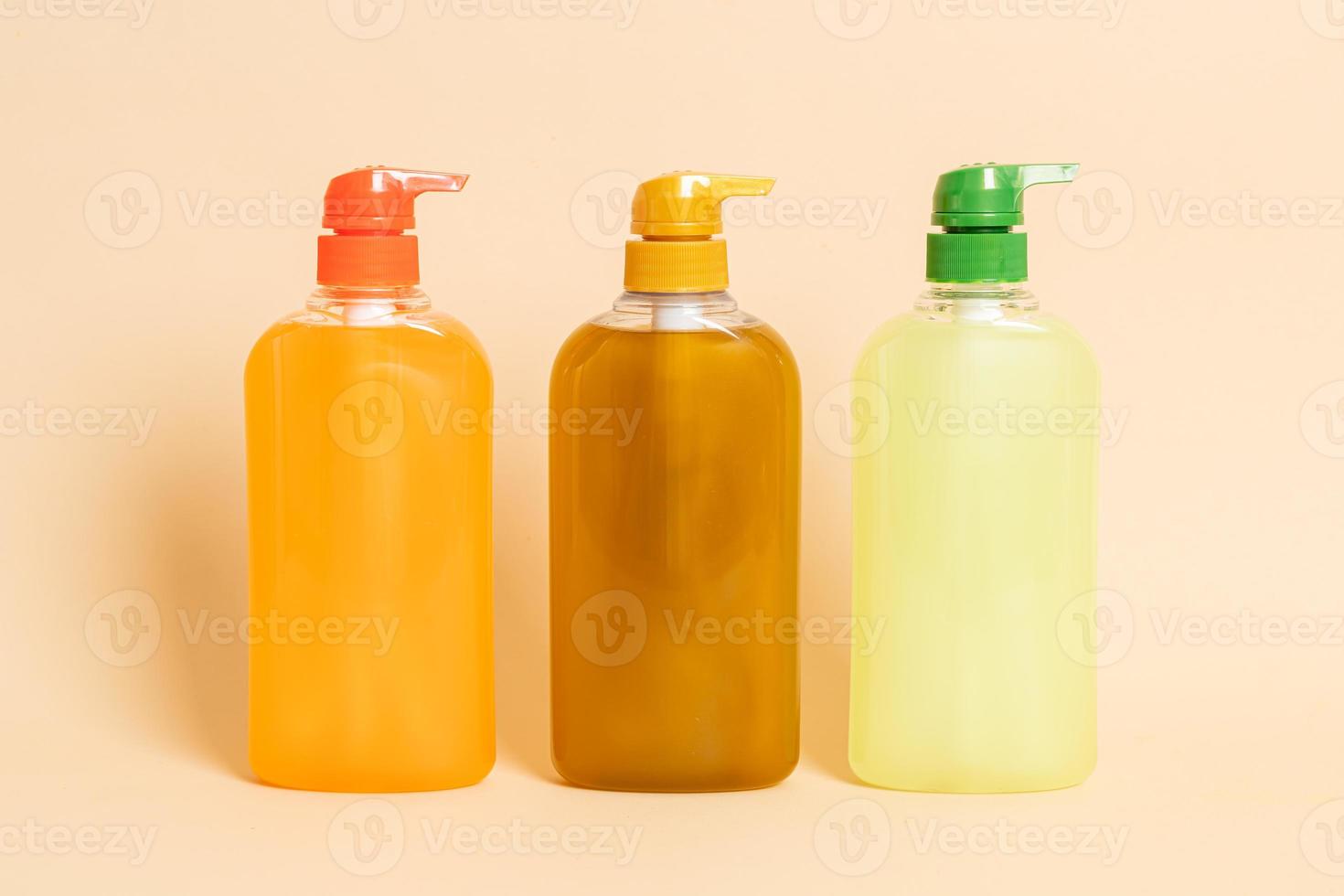 bottiglia di sapone liquido a pompa - tre tipi foto