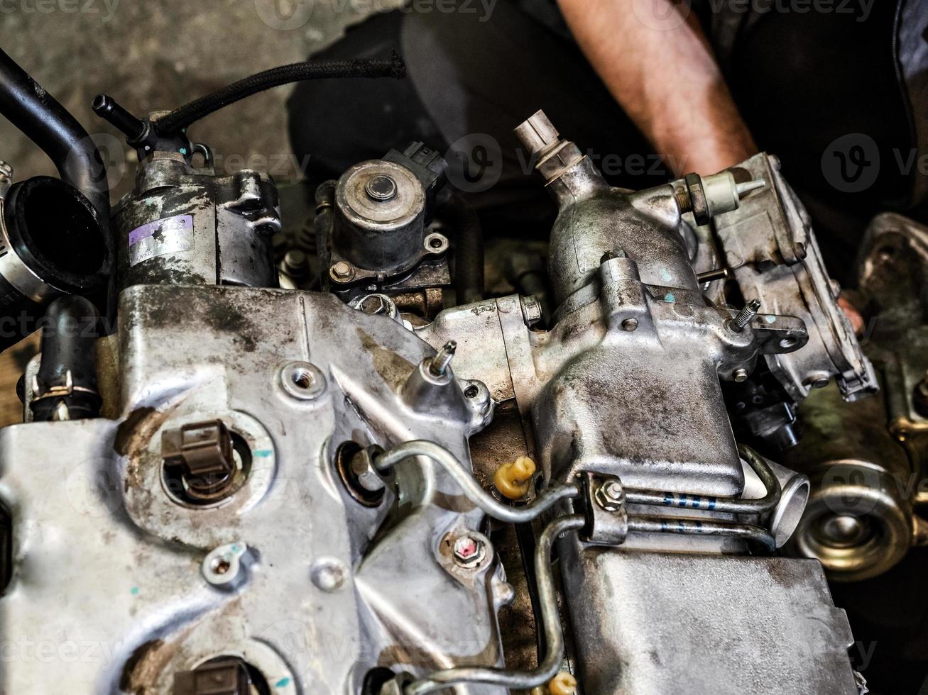 riparazione di un motore a combustione interna diesel foto
