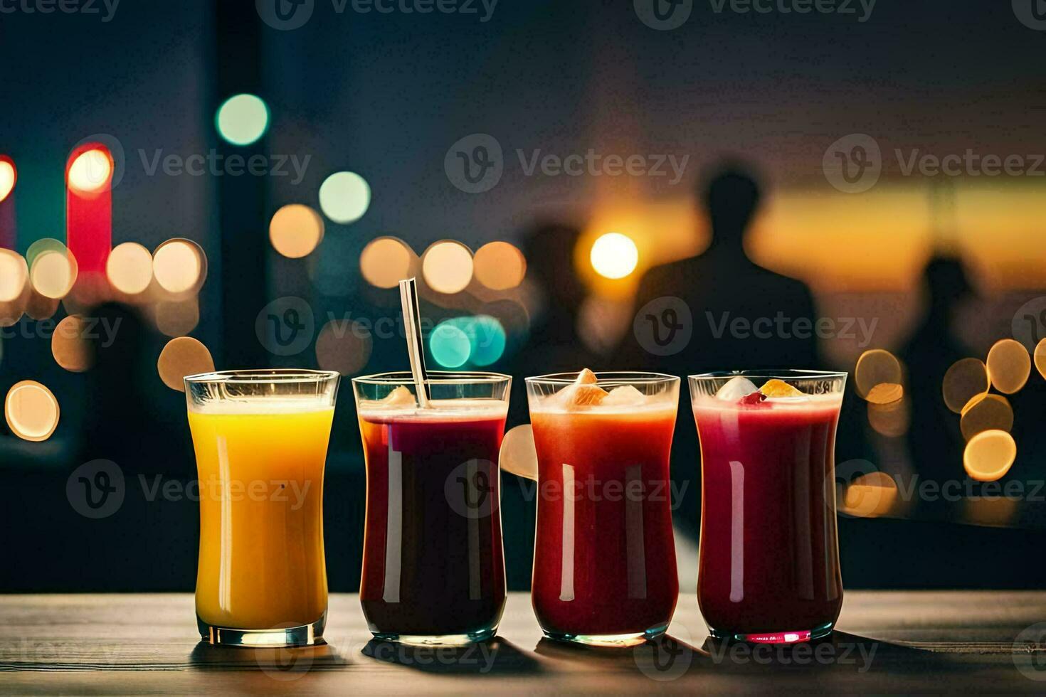 tre bicchieri di succo su un' tavolo nel davanti di un' sbarra. ai-generato foto