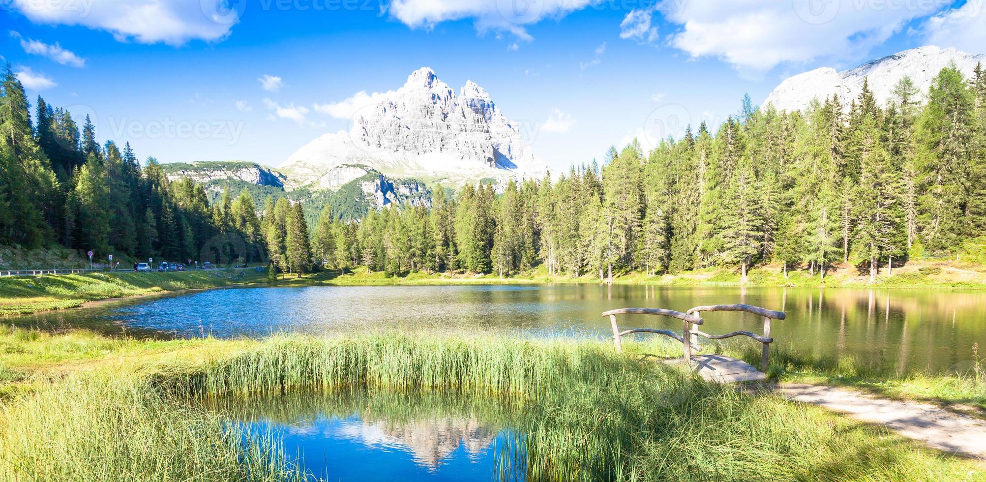 paesaggio montano delle dolomiti, italia. foto