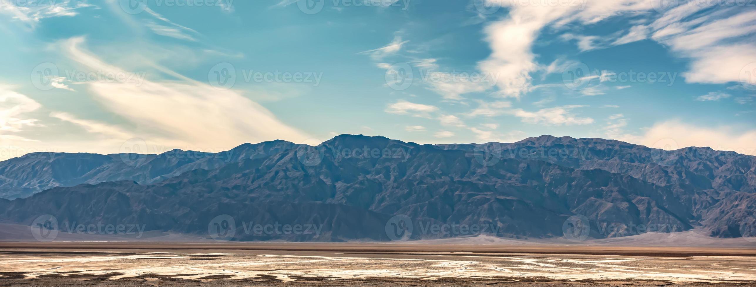 alba nella valle della morte nel deserto della california foto