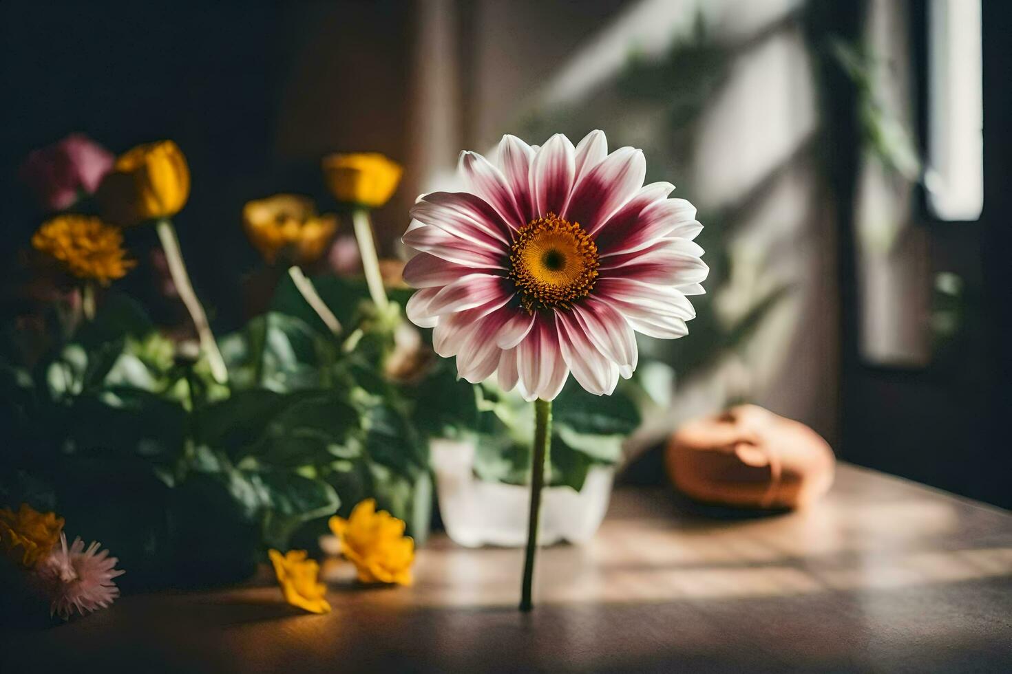 un' singolo fiore seduta su un' tavolo nel davanti di un' finestra. ai-generato foto