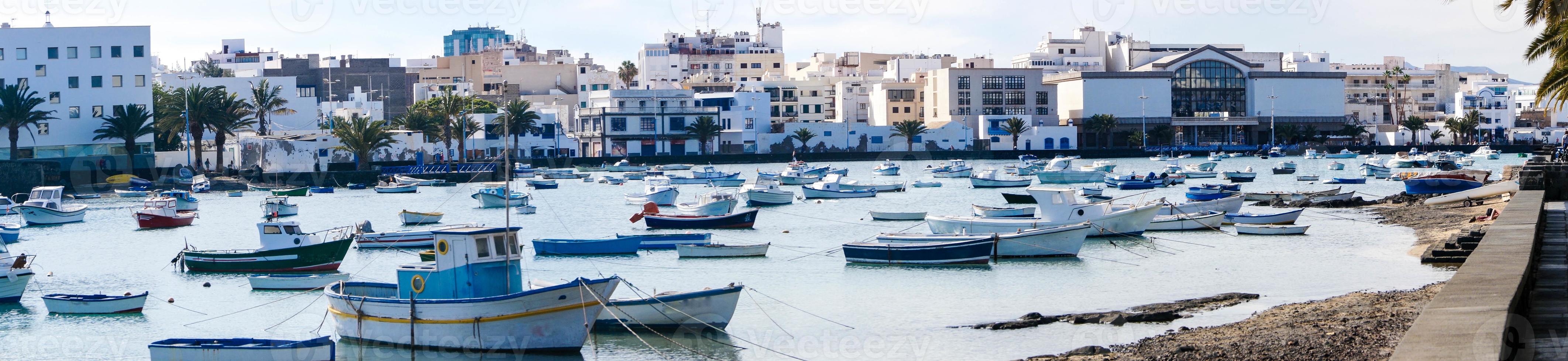 entroterra porto arrecife lanzarote spagna foto