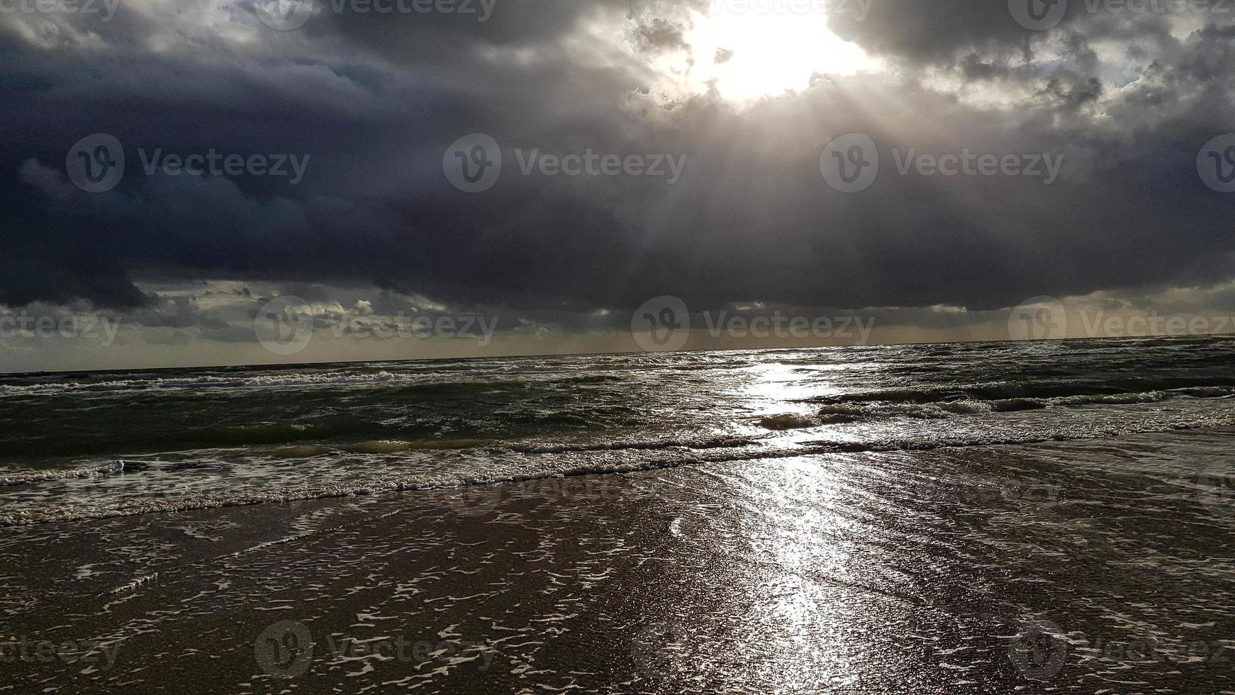 sulla spiaggia di blavand ho danimarca foto