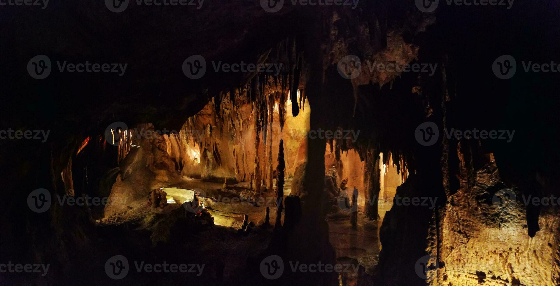 dettaglio di grotte nel il serra de mira d'Aire, nel Portogallo foto