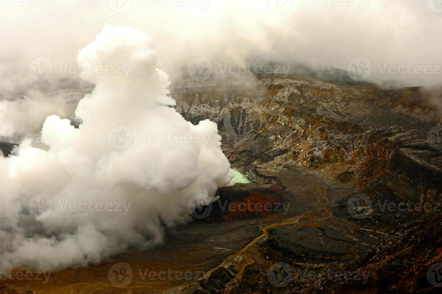 piscina termale vulcano foto