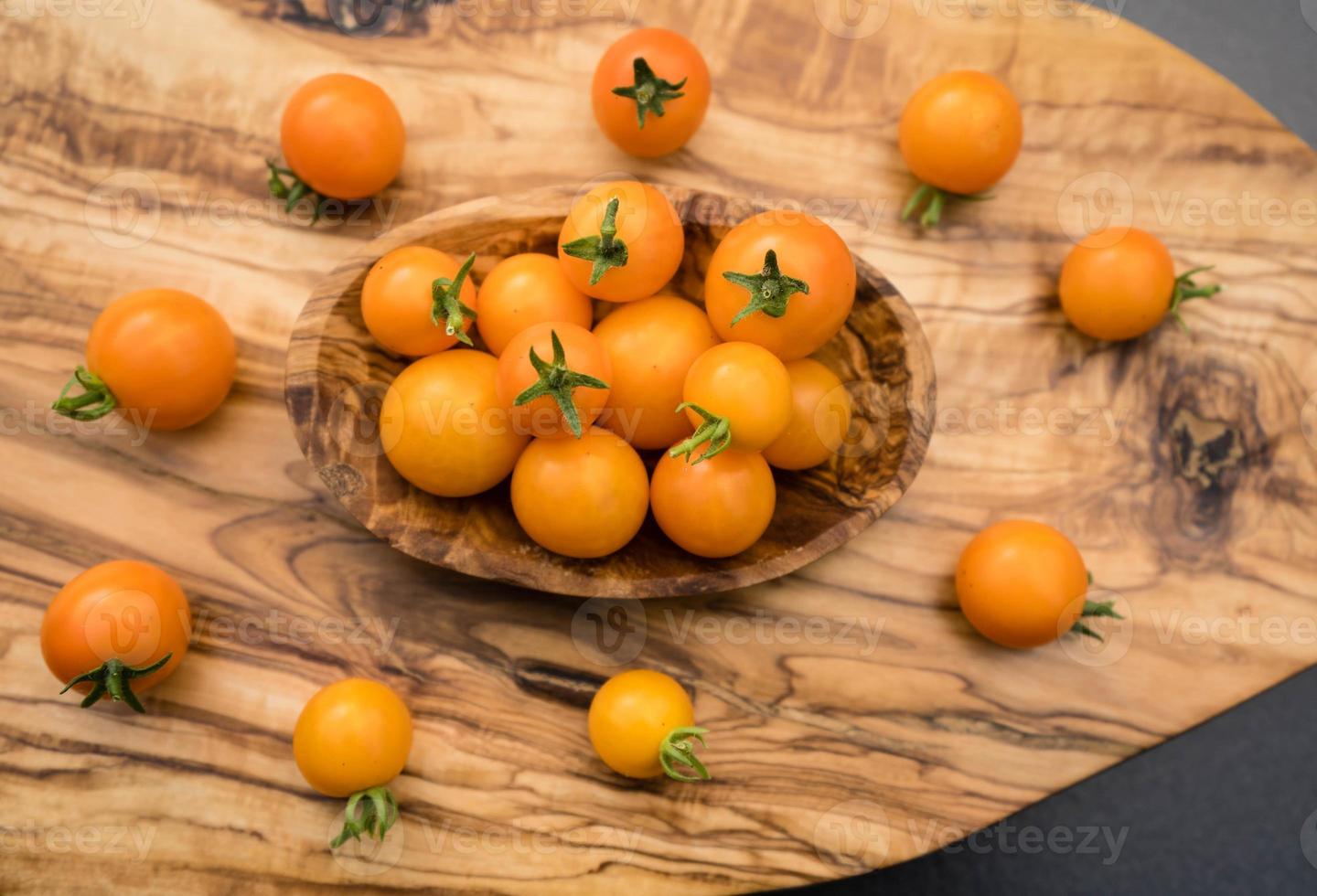 pomodorini cocktail all'arancia solanum lycopersicum foto