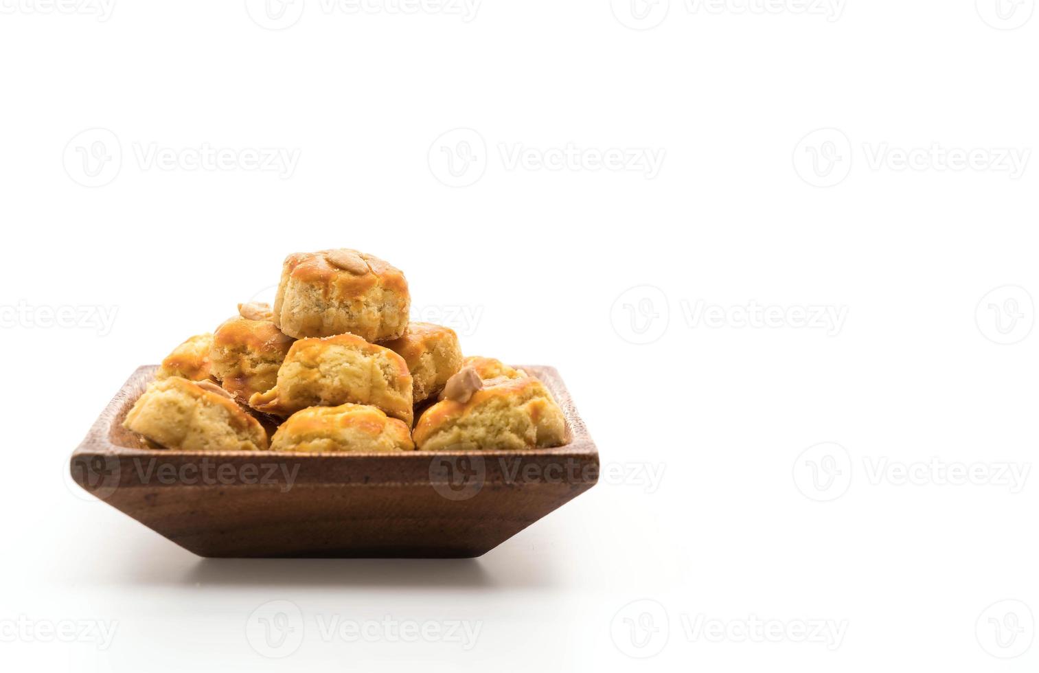 biscotti durian su sfondo bianco foto