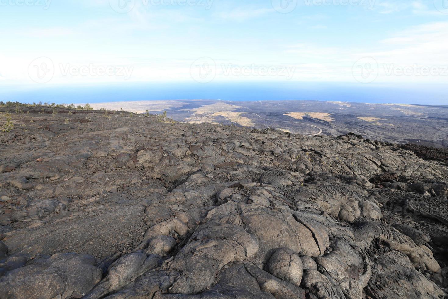 lava sulla catena dei crateri road, big island, hawaii foto