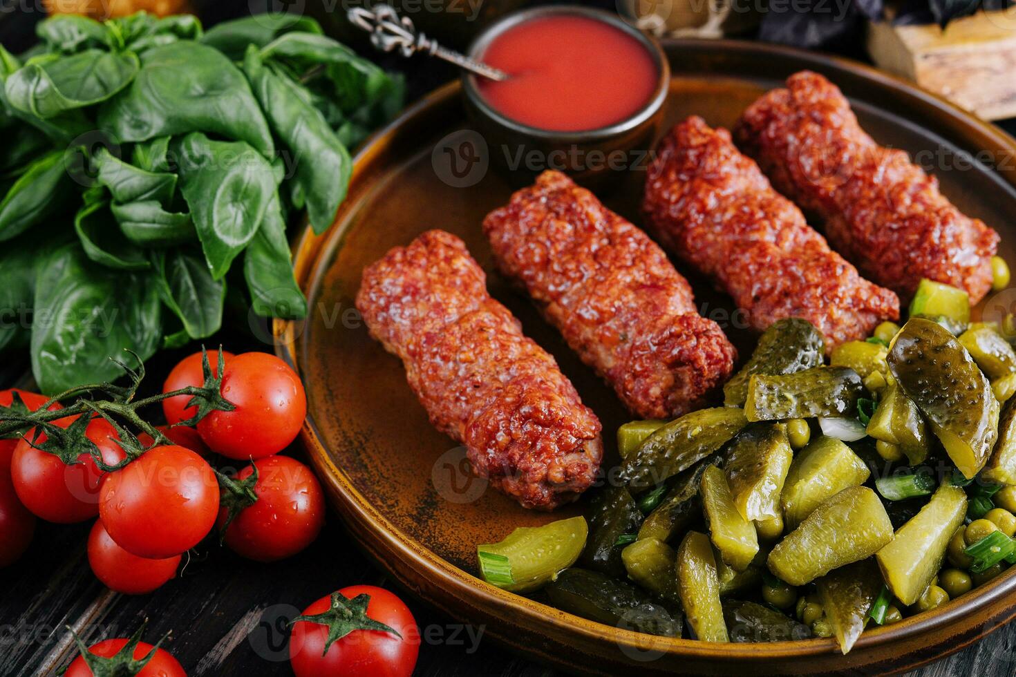 carne rotoli mititei o mici tradizionale rumeno cibo foto