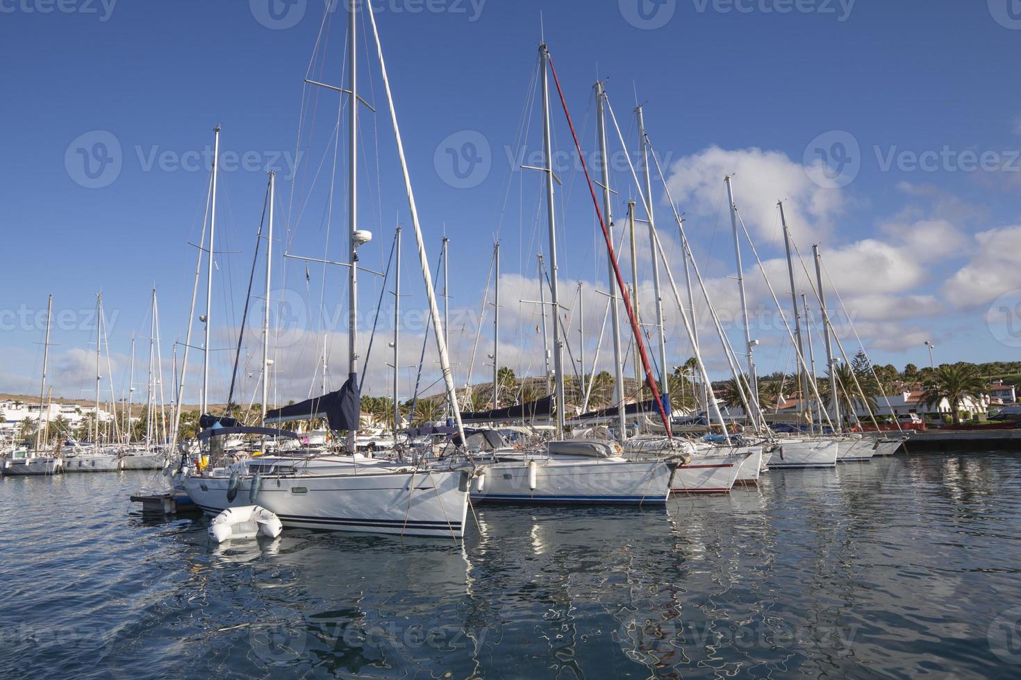 barche a vela nel porto di gran canaria foto