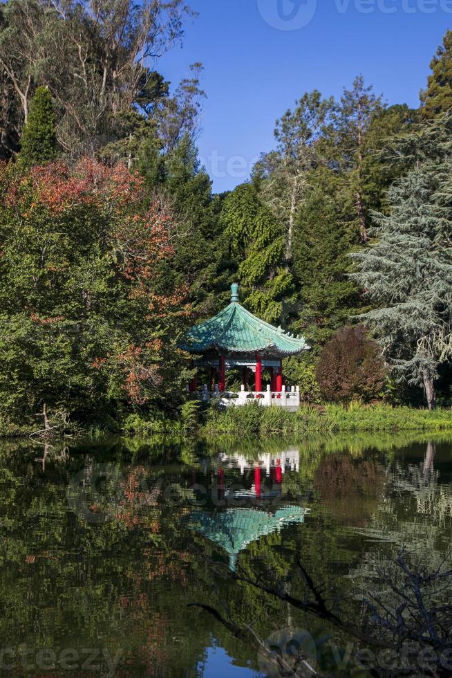 padiglione cinese nel parco del cancello dorato, san francisco, ca foto