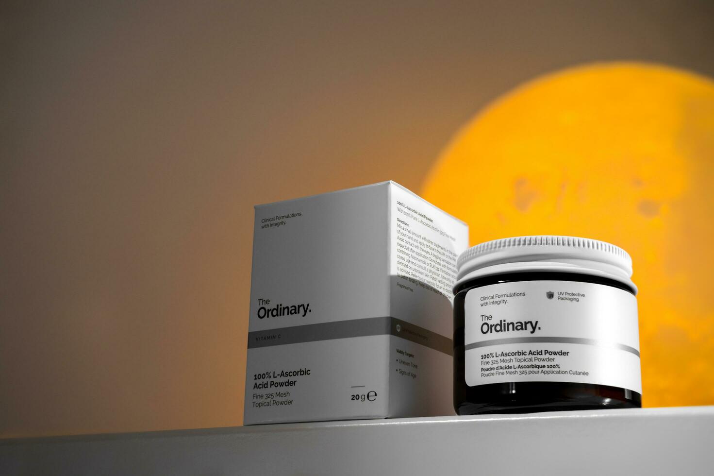 Strasburgo, Francia settembre 2023 il ordinario cura della pelle marca di deciem. vitamina c polvere foto