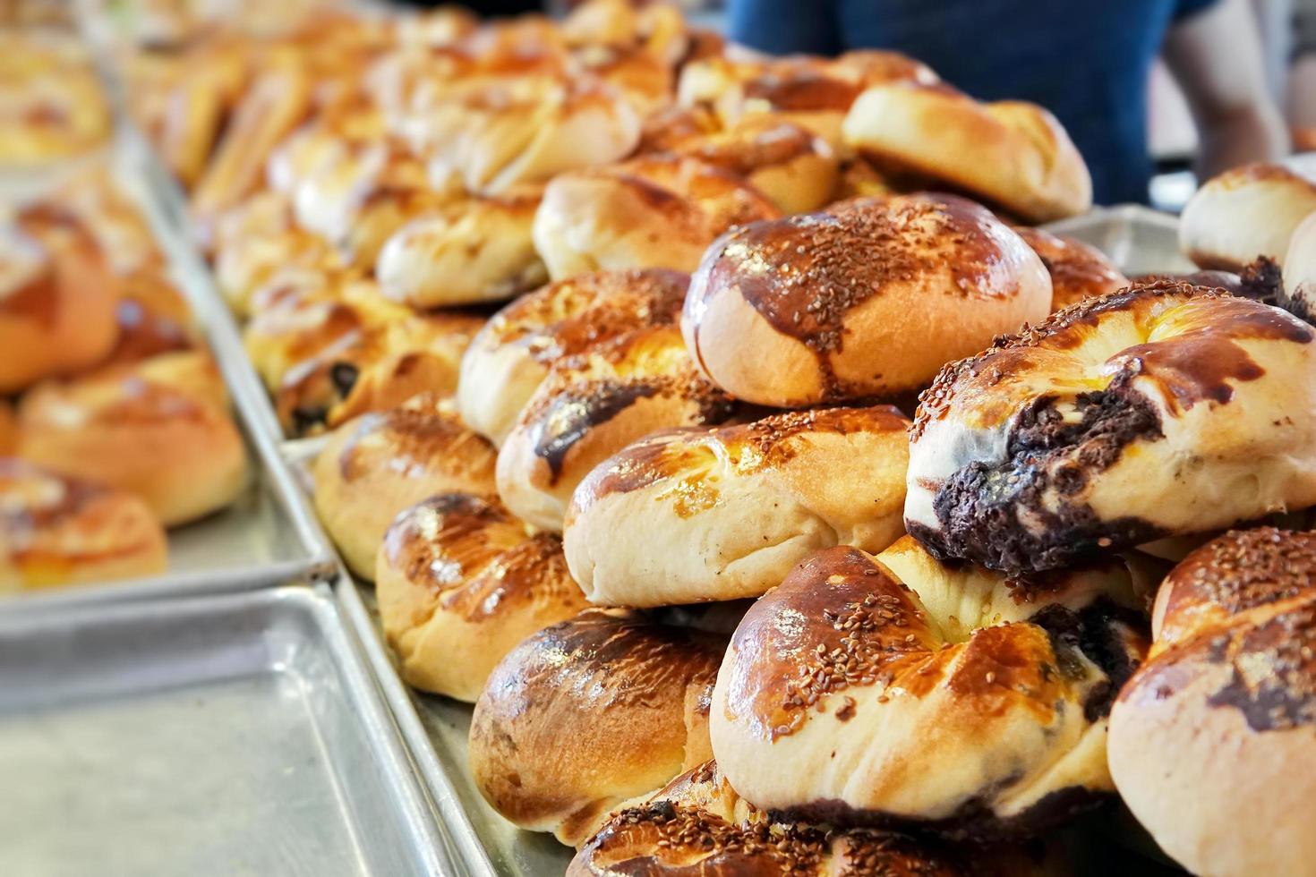 deliziosa pasticceria salata per la colazione foto