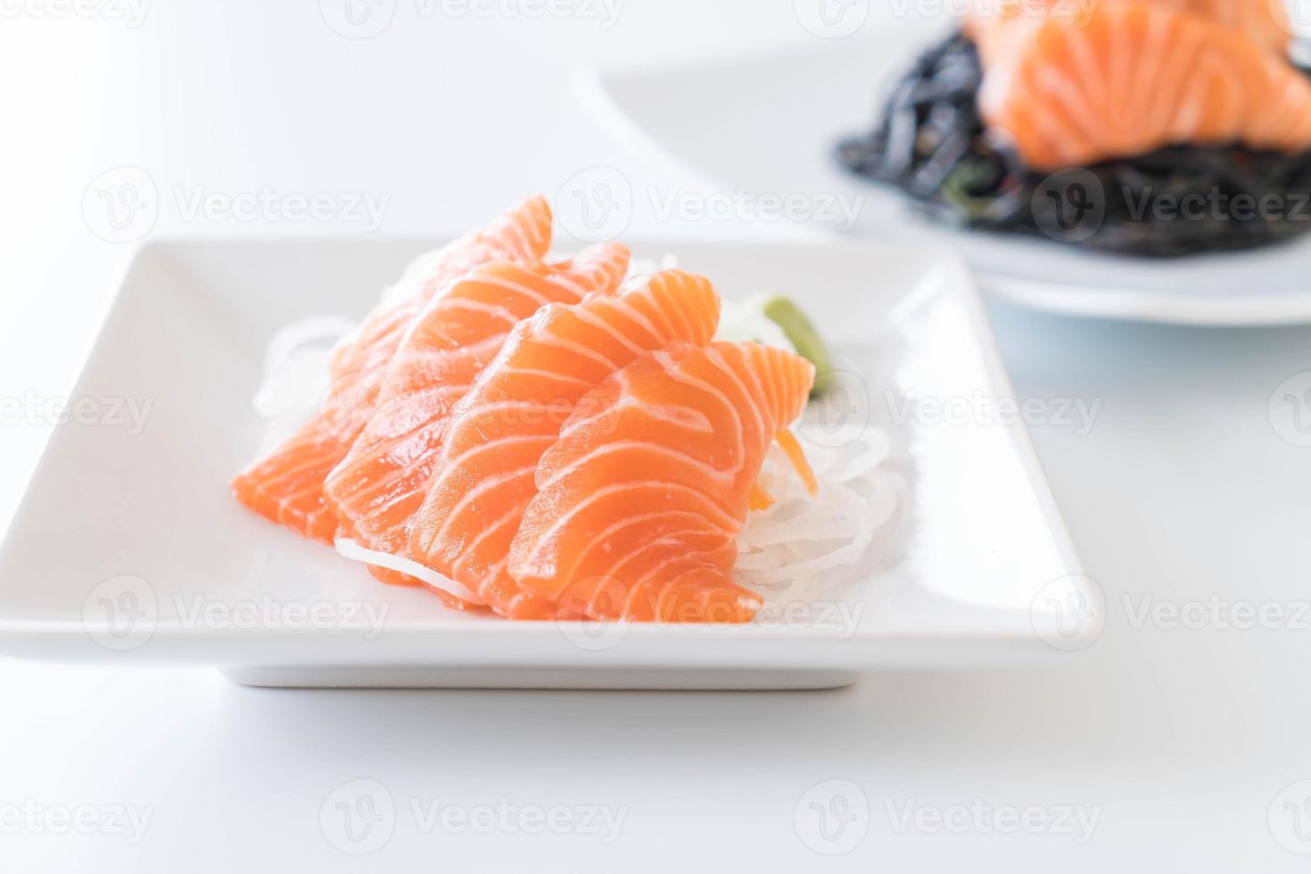 sashimi di salmone crudo foto