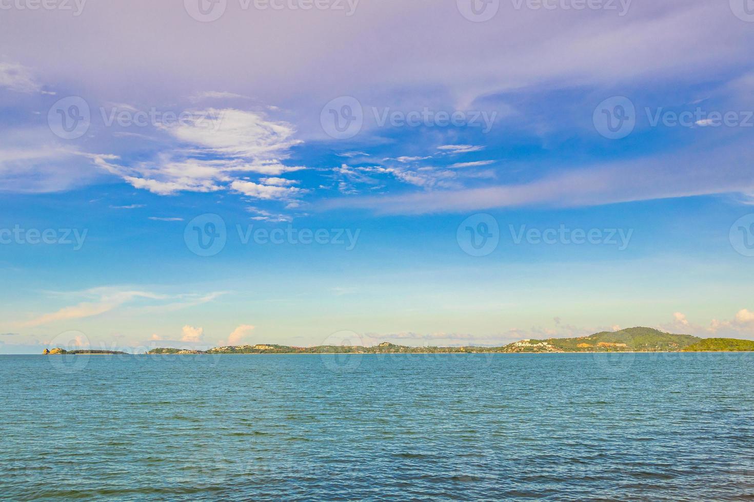 incredibile spiaggia dell'isola di koh samui e panorama del paesaggio in thailandia. foto