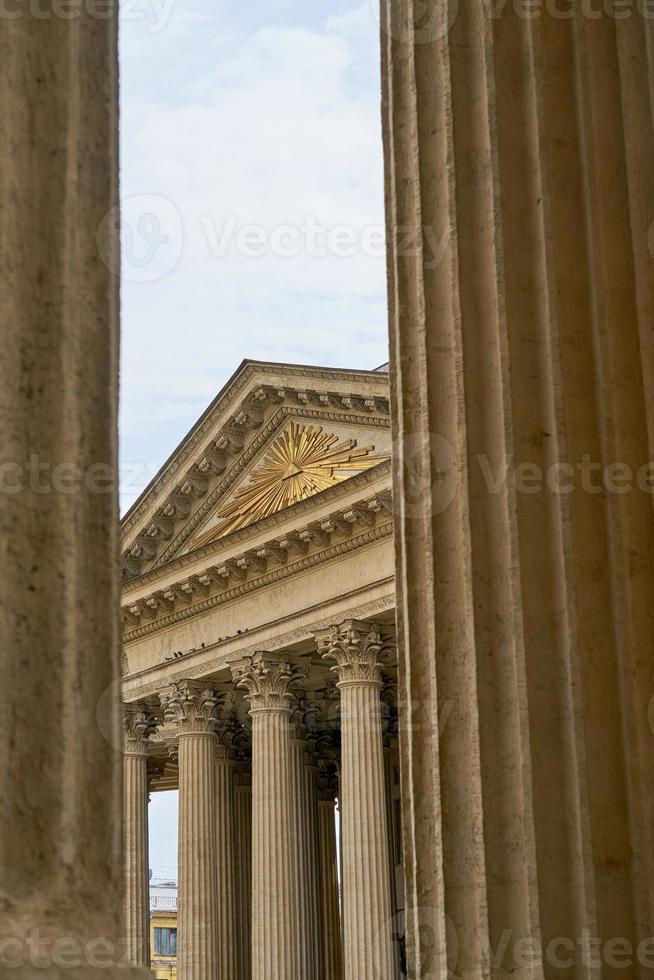 le colonne della cattedrale di kazan a san pietroburgo. foto