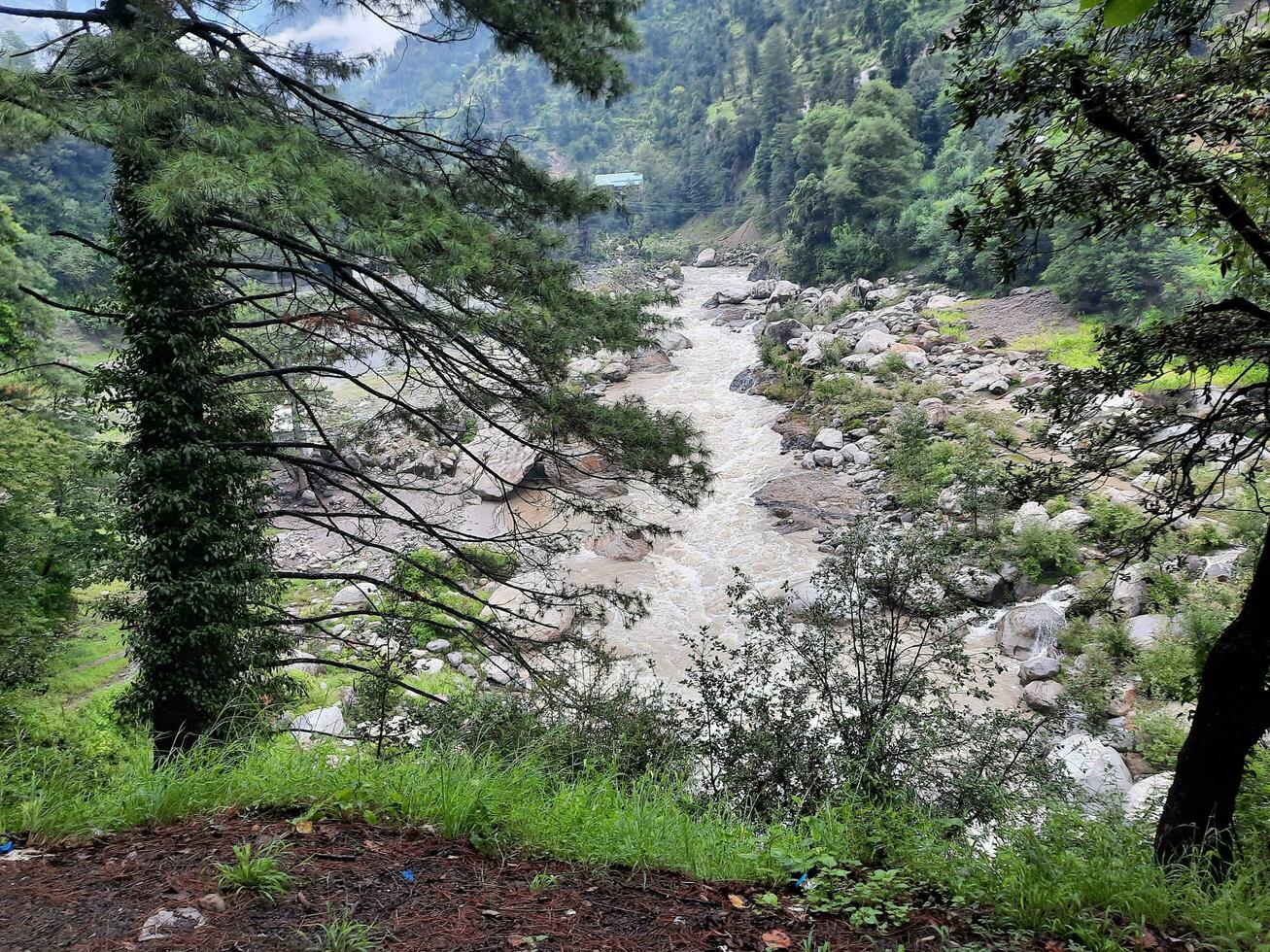 bellissimo giorno tempo Visualizza di naturale bellezza di Jagran, neelum valle, kashmir. Jagran, neelam valle è famoso per suo naturale bellezza. foto