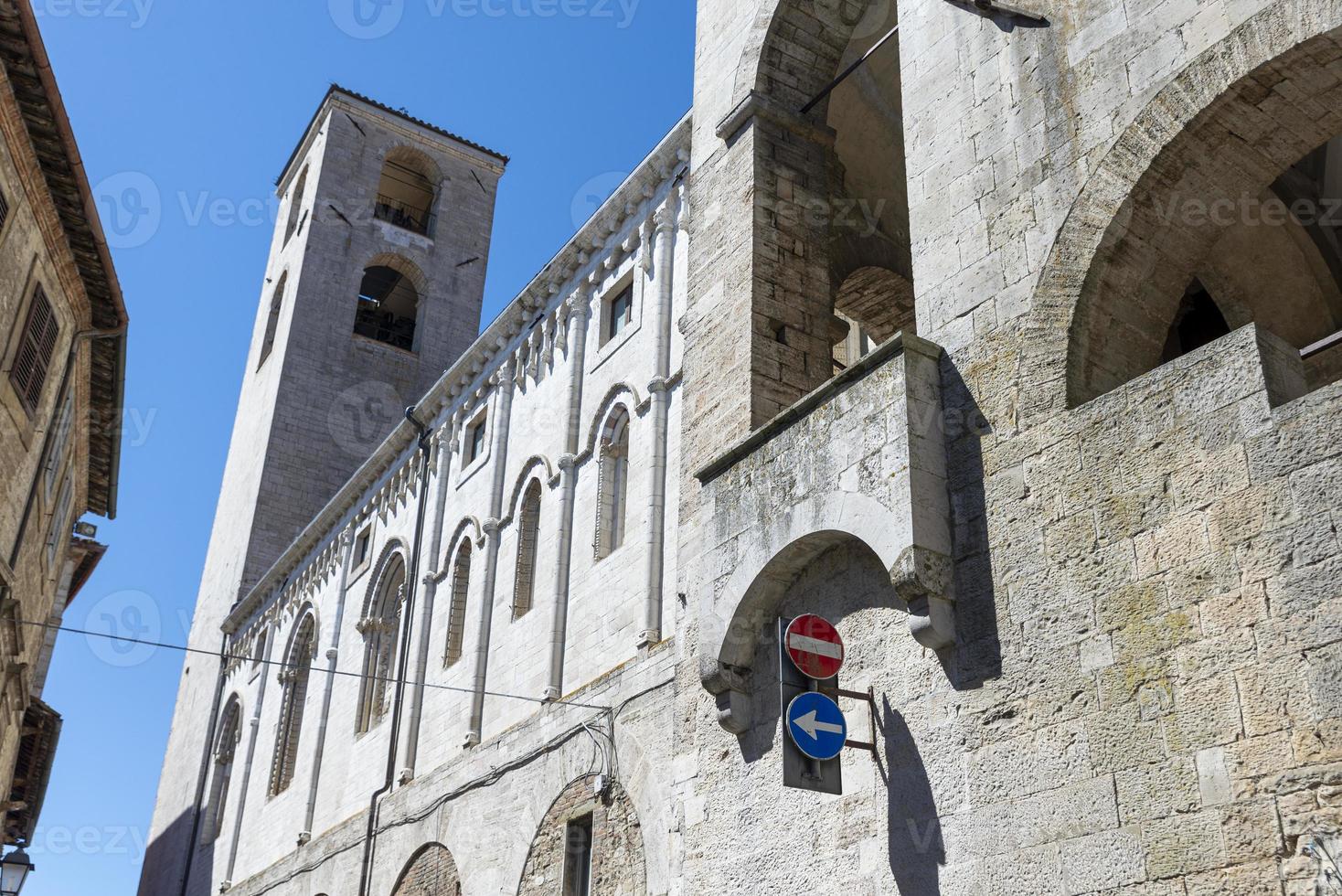 architettura degli edifici nel paese di todi foto