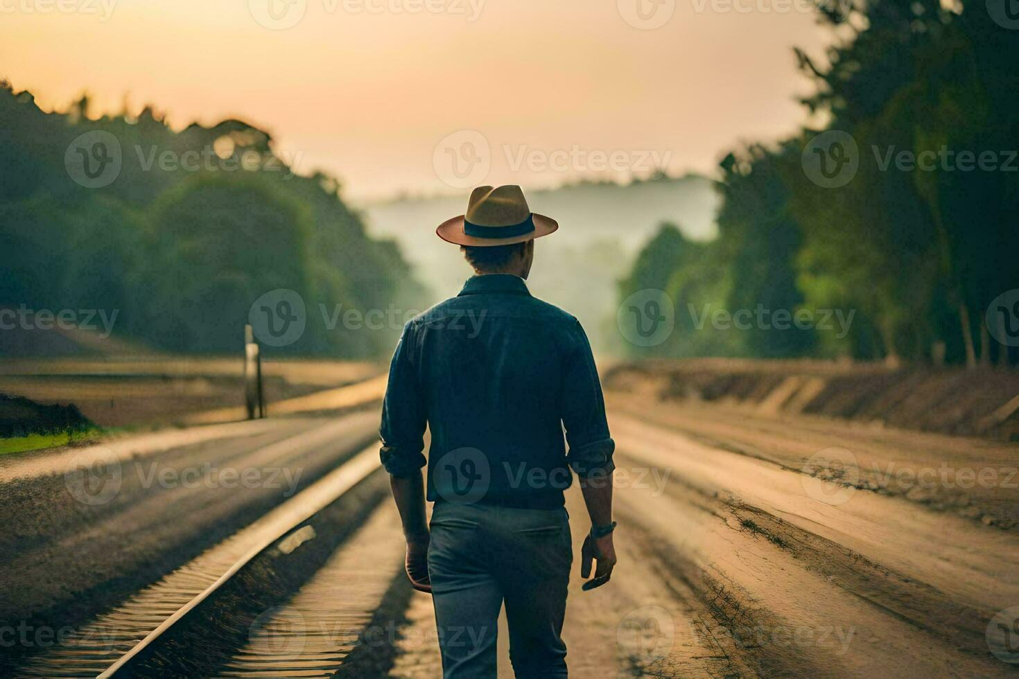 un' uomo nel un' cappello passeggiate lungo Ferrovia brani. ai-generato foto