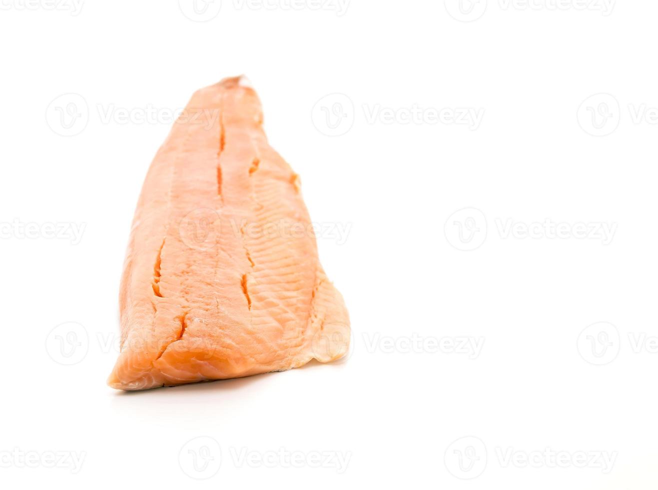 salmone fresco su bianco foto