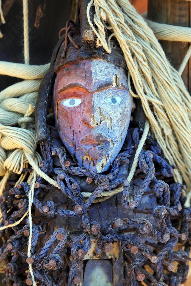 maschera africana antica vintage astratta foto