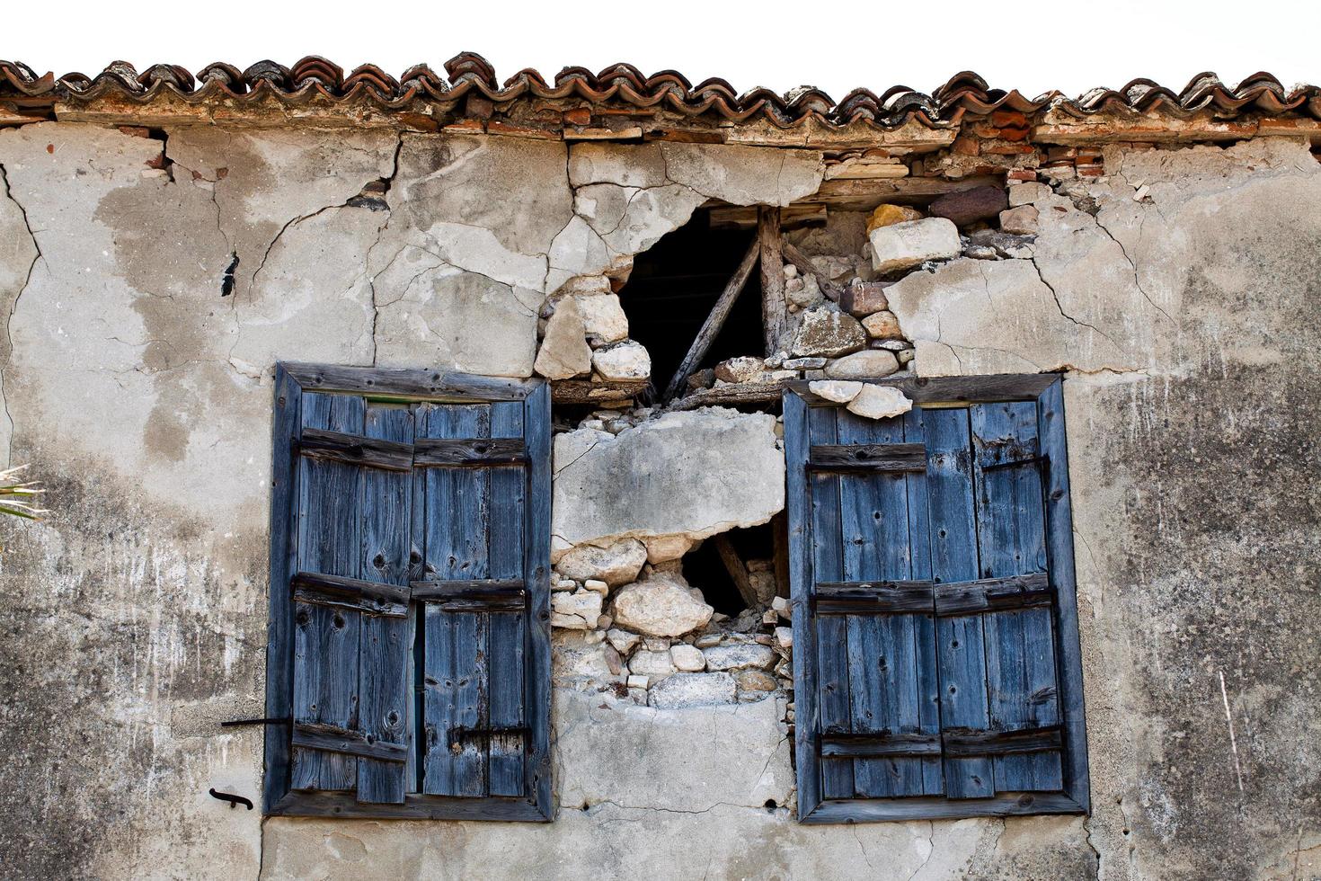 l'antico edificio astratto ospita le finestre foto