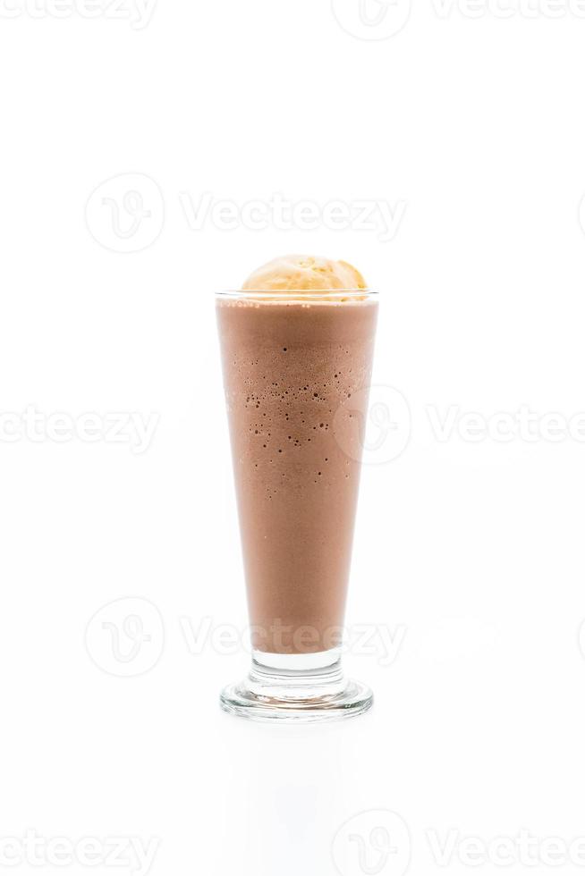 frappe al cioccolato con gelato alla vaniglia sopra foto