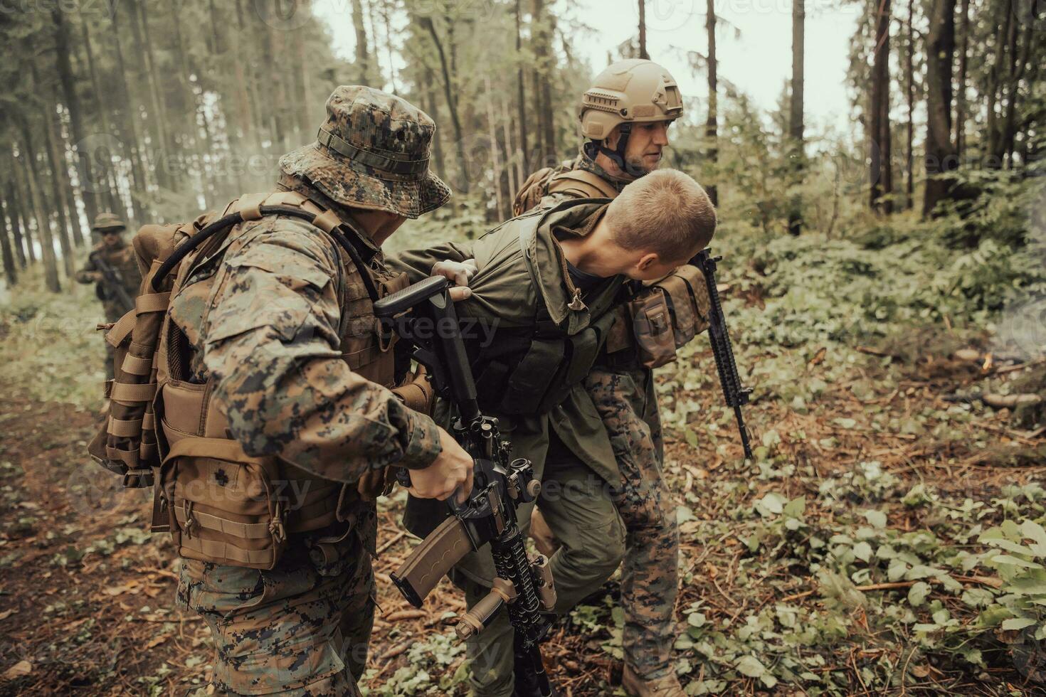 soldati squadra era catturare vivo terrorista e interrogatorio loro su loro su speciale tattica violento modo foto