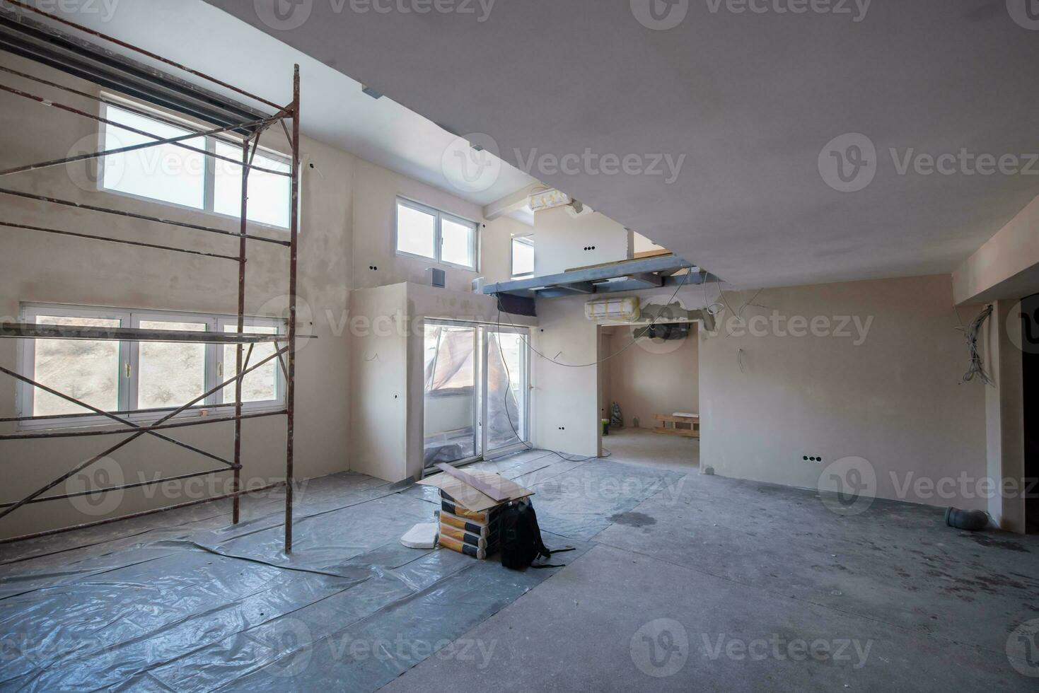 interno del cantiere con ponteggi foto