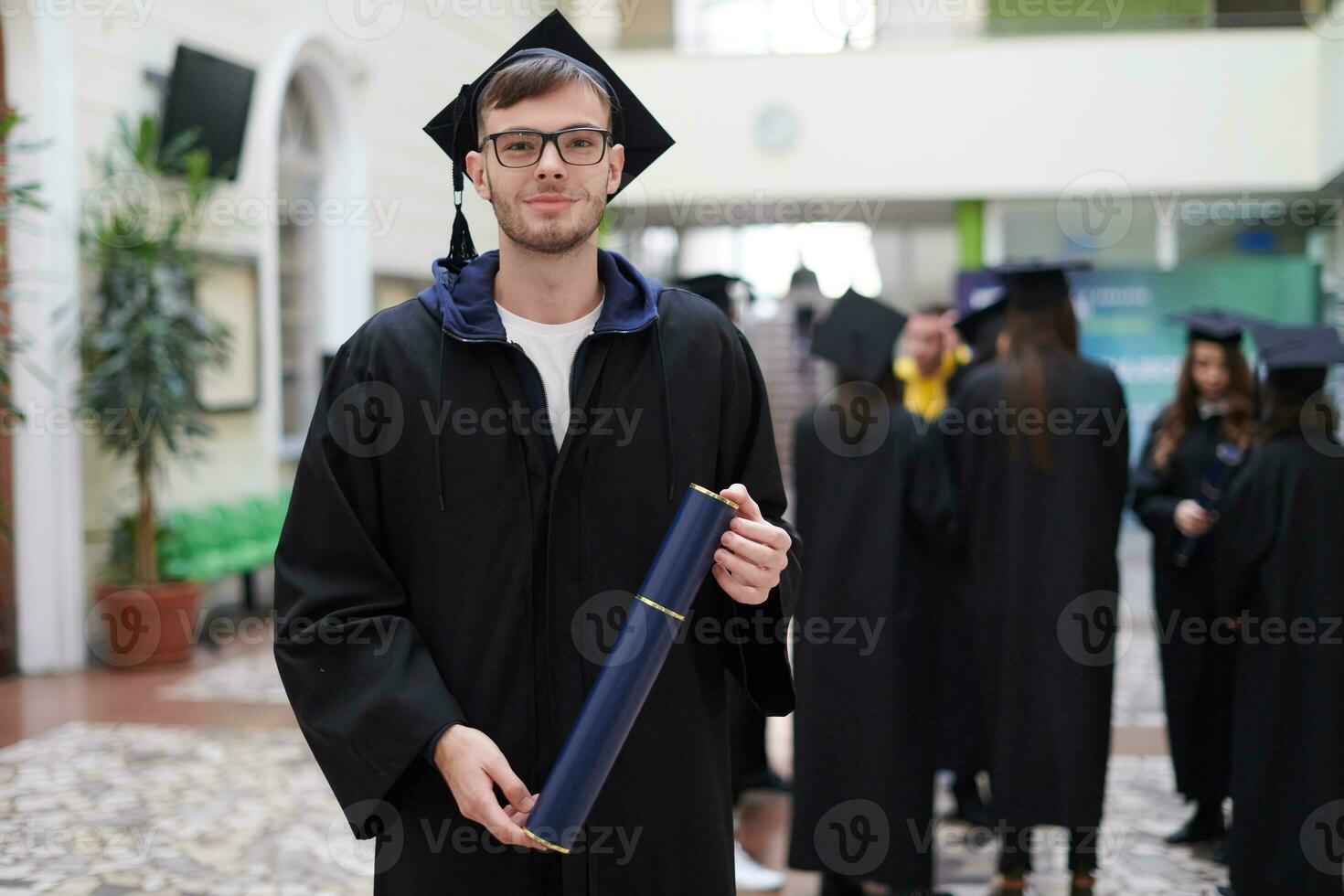 ritratto di la laurea giorno foto