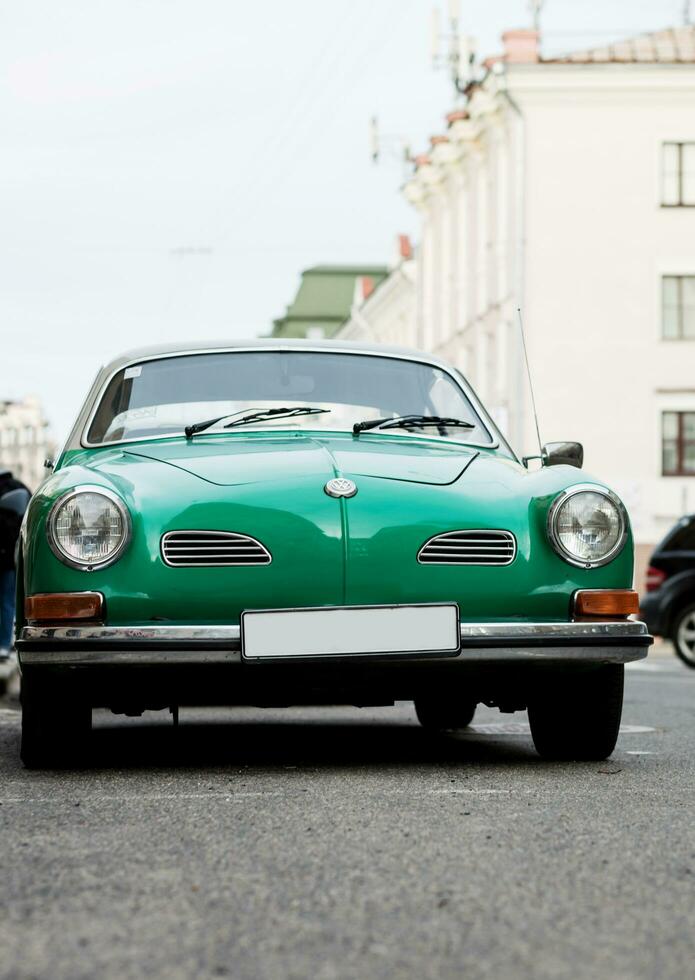 Minsk, bielorussia, agosto 2023 - volkswagen karmann ghia. foto